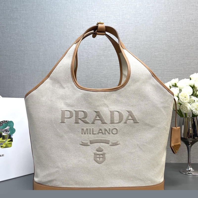 Pra*a shopping bags